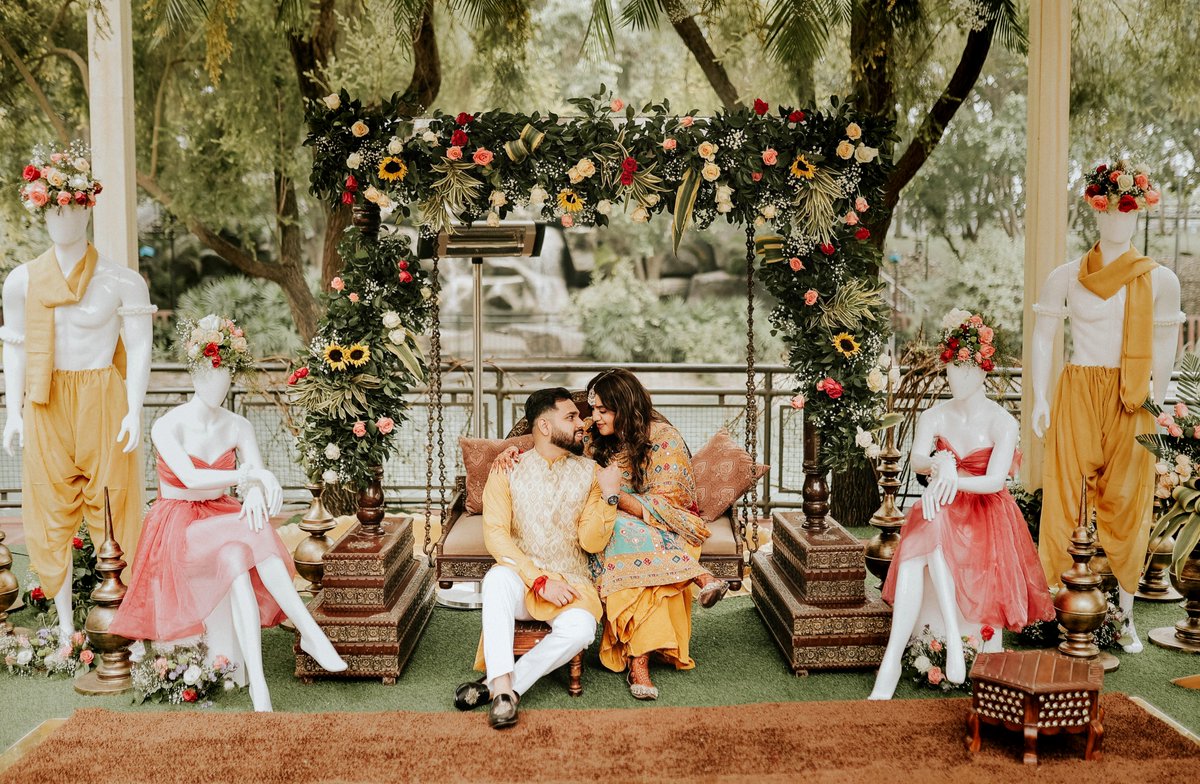 'Lost in the moment, where every glance paints a masterpiece of affection.'

Arti & Kunal 
📸: Studio Memory Lane 
#weddingday #weddings #photography #haldi #indianwedding #brideandgroom #haldifun #cherishedmoments