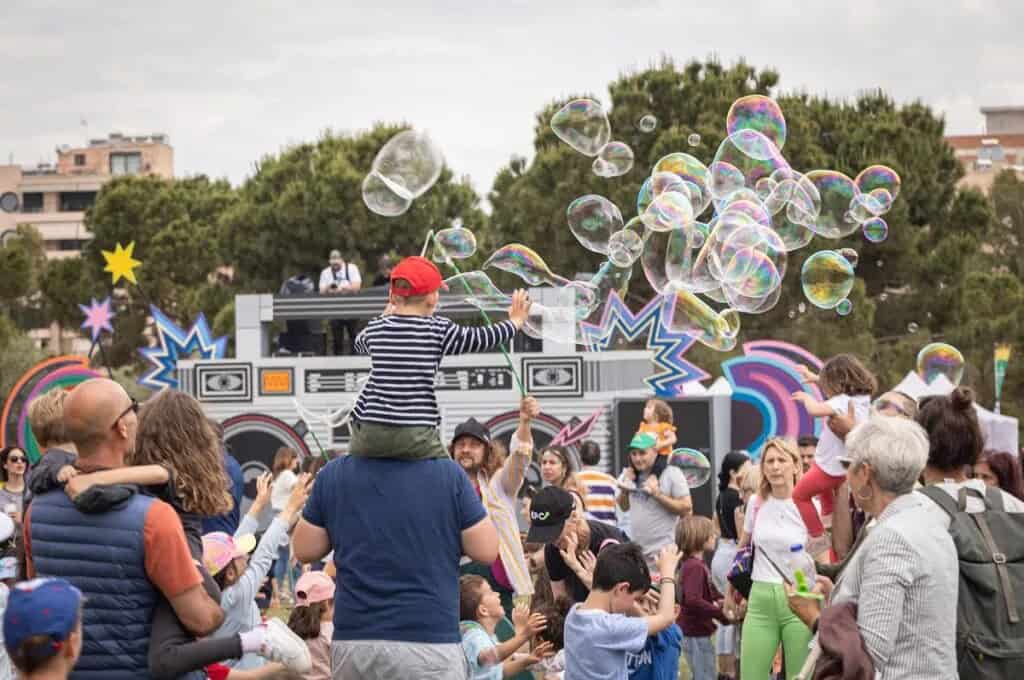 Generations: The music festival returns to SNFCC greekcitytimes.com/2024/05/15/gen…