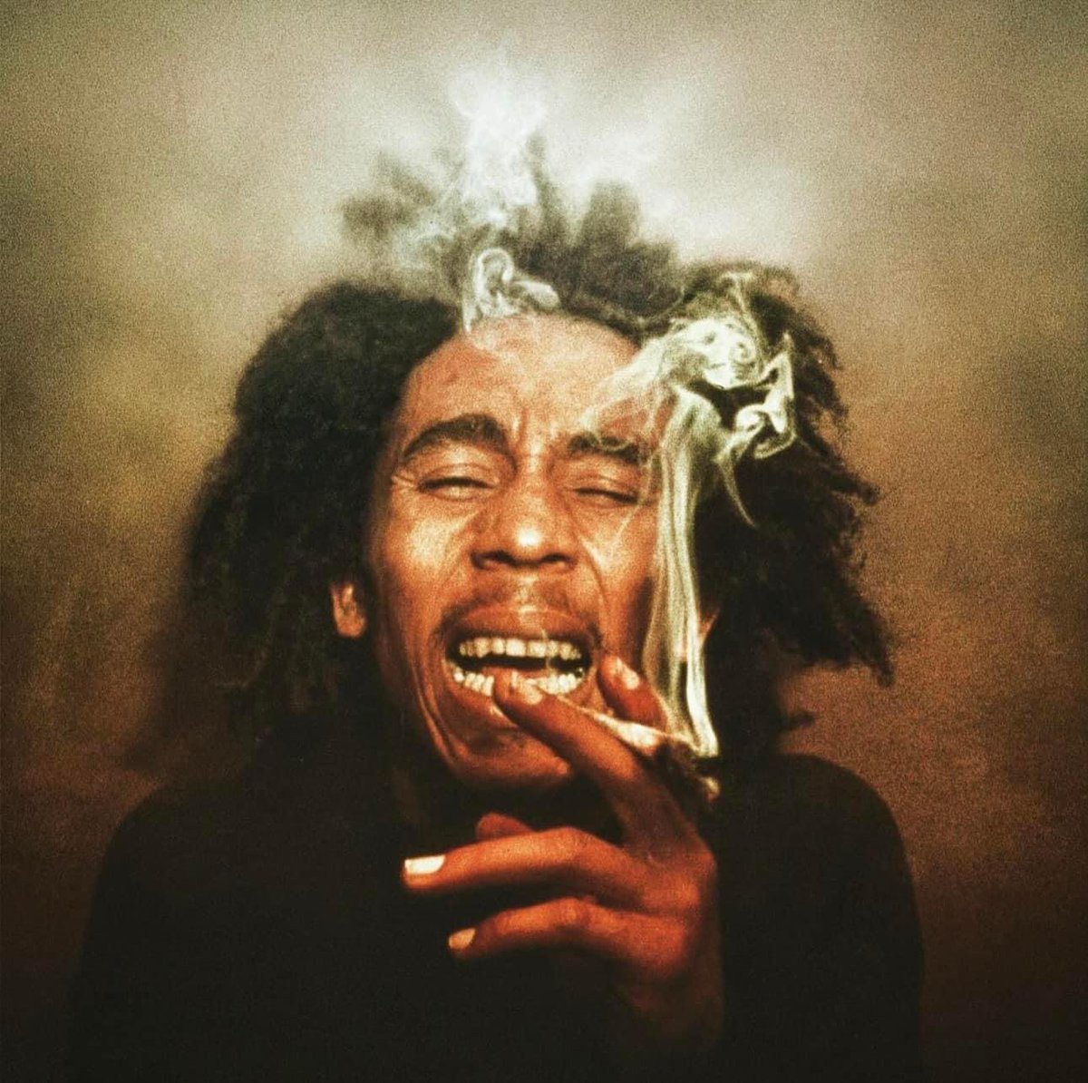 What’s your favorite Bob Marley song? 🌿