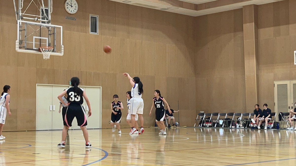 高校 女子バスケ部ユニフォーム上下 女子バスケ部が総体予選一回戦に臨みました✨結果は都立富士高校相手に