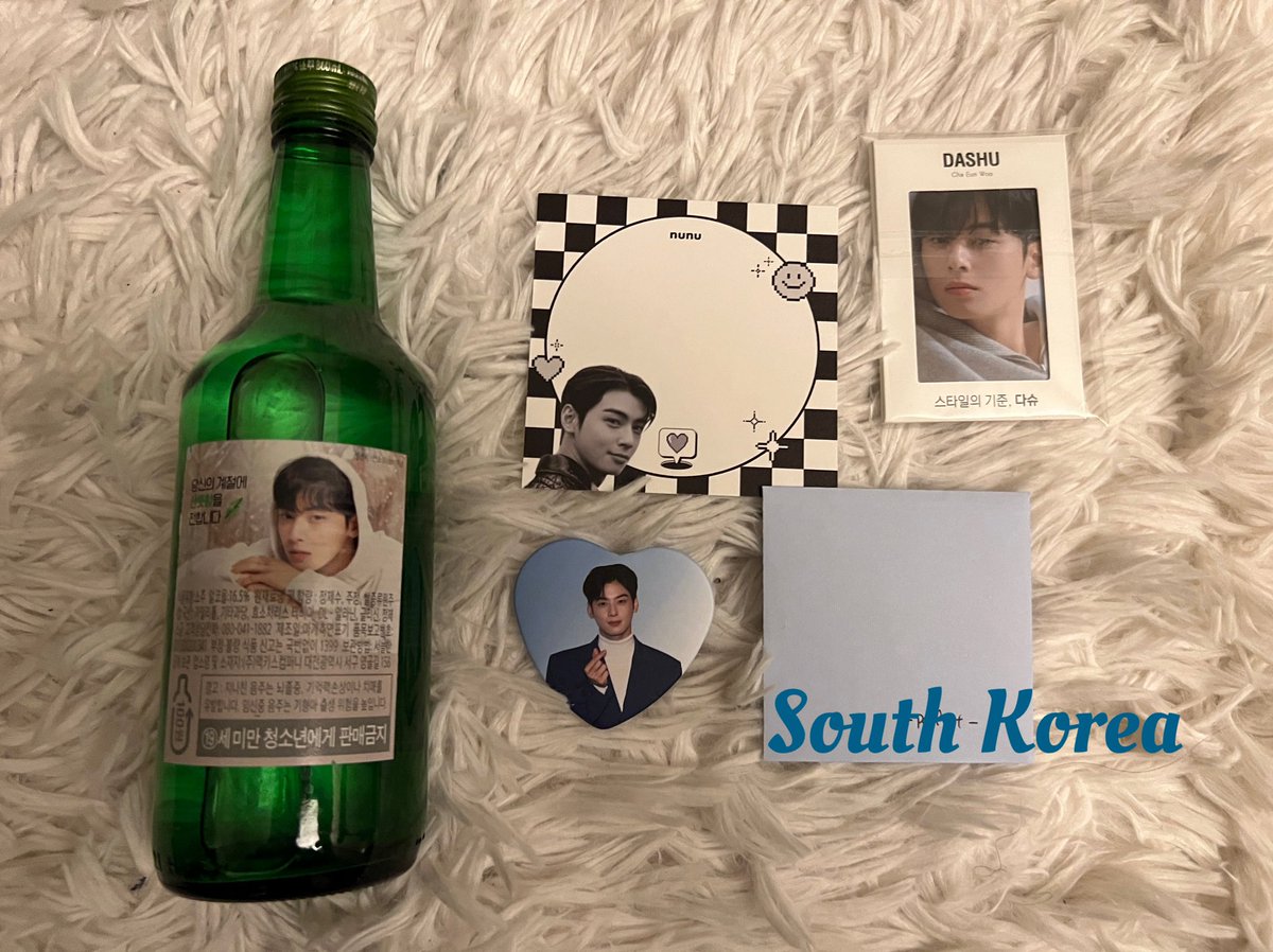 chelle_cew's tweet photo. It’s a late post but it would be remiss of me not to thank the special people who gifted me for my birthday in March! I’ve been crazy busy that I have not done so - Thank you from the bottom of my 💜!!
USA - M, P, and I
Hongkong - G
Philippines - C & L
South Korea - P
Thank you to the loml, #CHAEUNWOO, for bringing them to my life! I’m blessed! #차은우 🙏🏼