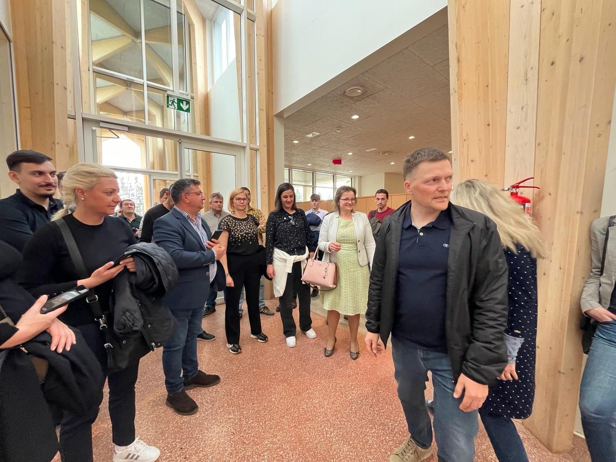 📌 Busy first day of the 2nd TNM CITIZENS JOURNEY in Tartu, Estonia More pictures and information 👇 linkedin.com/feed/update/ur… #BeyondtheUrban #URBACT #BtUTartu @URBACT