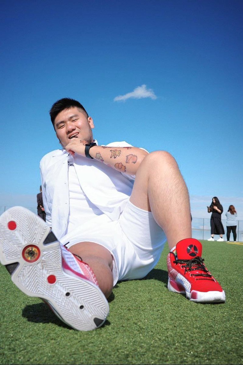 我要成為寶可夢大師
😳
自己進寶貝球讓我收服吧