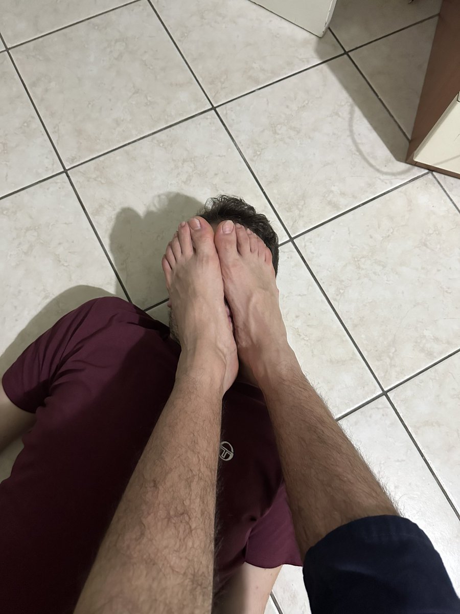MasterFlorencia's tweet image. Altro sottomesso che ha pagato ed è stato maltrattato come voleva. Chi vuole essere il prossimo? Scrivetemi in DM e vi farò capire chi comanda.😈💪💸
#sudore #sporco #Cash #feet #feetlove #Florence #PayPal #feets #piedi #master #slave #socks #feetlove #cashmaster #king