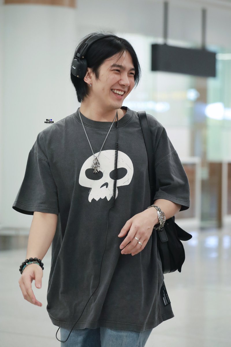 140524 BKK  

꒰ <a href="/JakeB4rever/">BIU.</a> #BuildJakapan ꒱ 
#Beyourluve