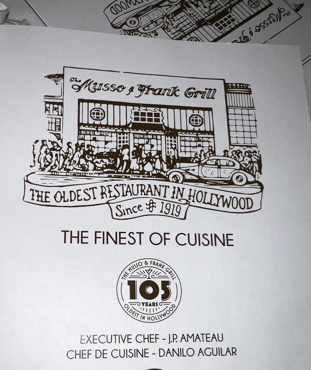 So for tonight‘s date night, we tried Musso & Franks, the oldest restaurant in Hollywood, having been open for more than 100 years! I love old Hollywood and all the magic and memories it represents. What’s your favorite classic movie and what makes it special to you? 💙💖
