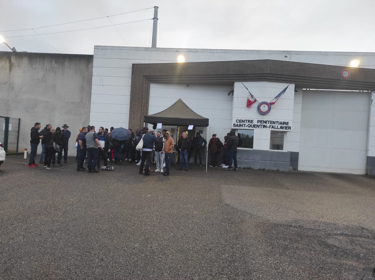 SyndFoJustice's tweet photo. #ParisLaSanté #SaintQuentinFallavier #Limoges #Borgo https://t.co/vIBq5k0M0d