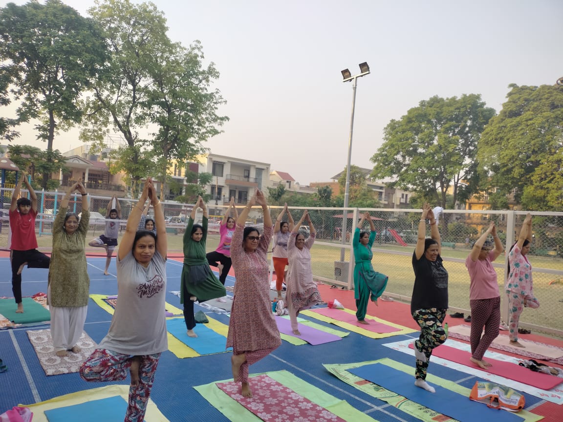 ਸੀ.ਐੱਮ  ਦੀ ਯੋਗਸ਼ਾਲਾ- ਫੇਜ਼ 4
,ਮੋਹਾਲੀ, ਪੰਜਾਬ।

C.M. Di Yogshala - Phase-4, Mohali , Punjab

#CMDiYogshala
#Yoga
#yogainspiration