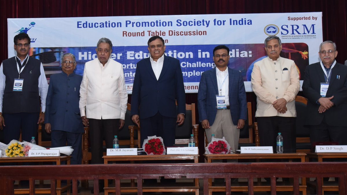 #EPSI Roundtable 2024 organized by the Education Promotion Society for India (EPSI) in association with the #SRMIST by discussing the future of higher #education in India. AICTE pledges 5000 scholarships for core engineering students, fueling India's progress.  #conference