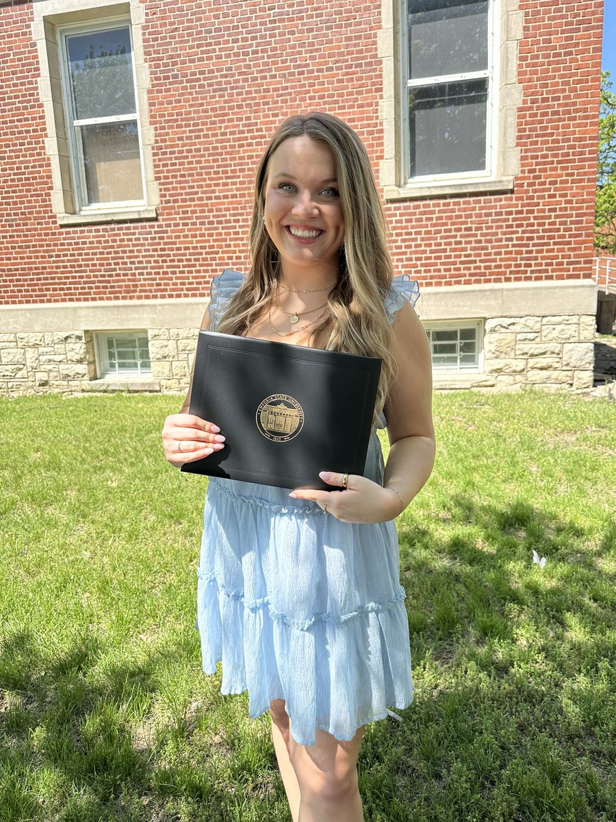 Graduated this past weekend👩‍🎓 

Now time to prep for 2nd grade!! 📚