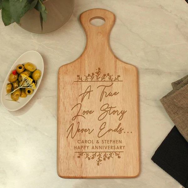 'A true love story never ends' - personalised serving / chopping board that would make a lovely anniversary gift idea  lilybluestore.com/products/perso…

#giftideas #anniversarygifts #shopsmall #shopindie #earlybiz #mhhsbd
