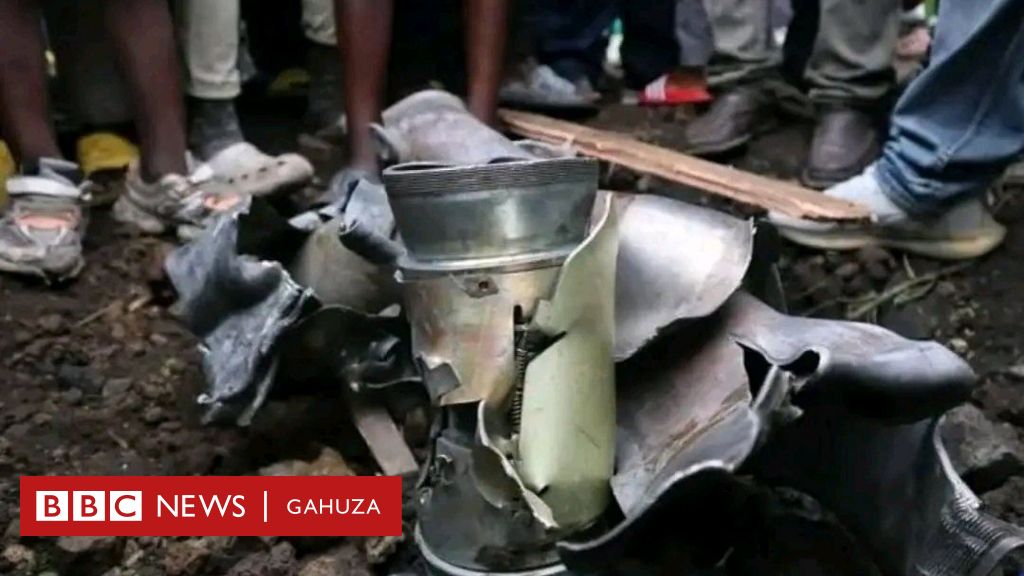'Umunsi w'icyunamo' – i Goma barashyingura impunzi 35 zishwe n'ibisasu byarashwe ku nkambi ya Mugunga #DRCongo bbc.in/3K3XCF6