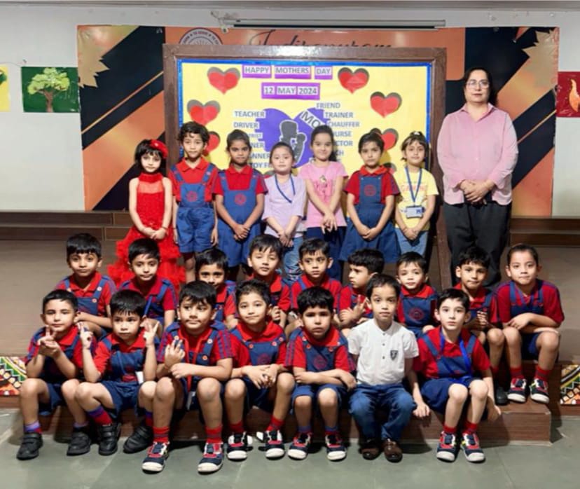 The students of the Pre-Primary Wing of IPS, PV conducted a special assembly on 'Mother's Day', 🤱wherein our munchkins expressed their gratitude to all the mothers for their unwavering support by recited poems, shlokas, prepared beautiful handmade cards & wall-hangings.@IprmGrp