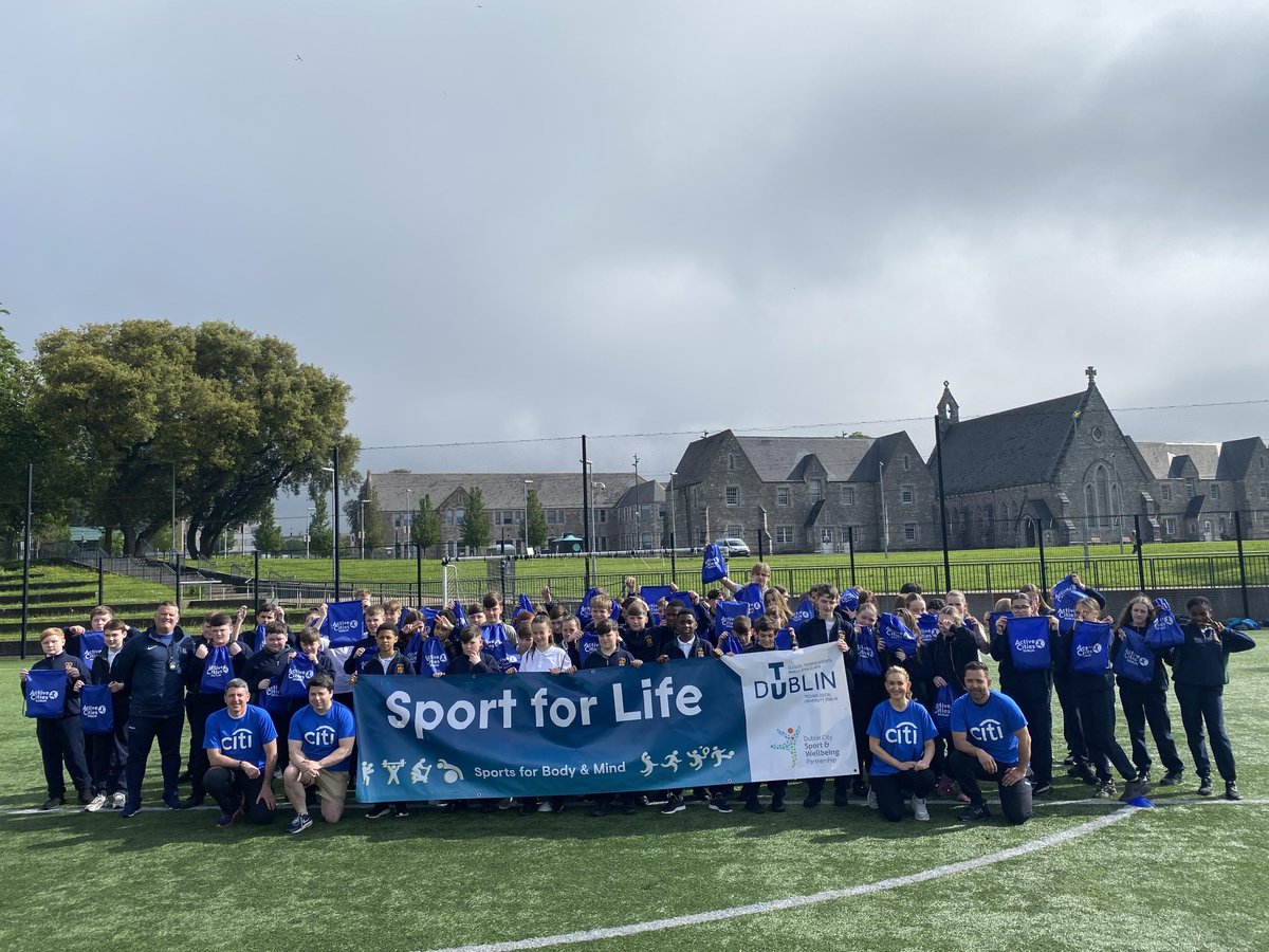 A great day of rugby for local students attending the TUD Sport for Life initiative.

@dccsportsrec

#FromTheGroundUp #NeverStopCompeting
