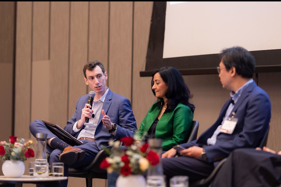 👀 So proud of my husband for his speech and hosting at Singapore Cleantech event