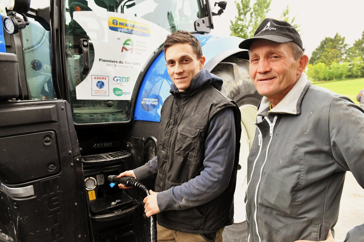 Le biométhane issu du lisier des vaches fournit le carburant pour le tracteur sudouest.fr/dordogne/beaum…