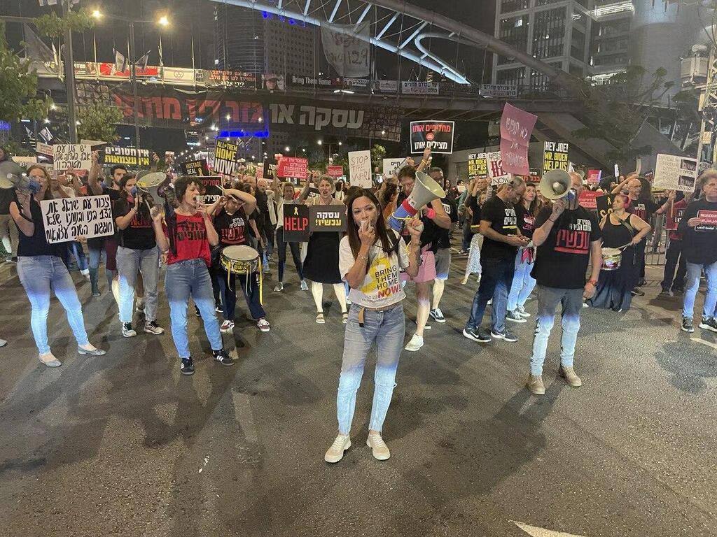 🚨🇮🇱 ISRAELIS are protesting against NETANYAHU for REFUSING CEASEFIRE DEALS.