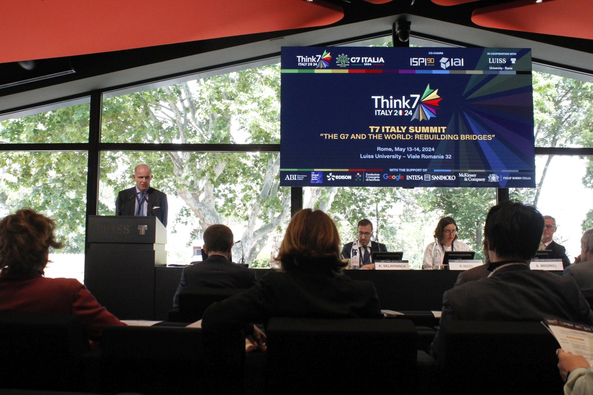 2日間の集中議論の後、T7の共同議長である国際問題研究所（IAI）およびイタリア国際政治研究所（ISPI）は、G7への政策提言としてイタリア外務省に共同声明を提示しました。