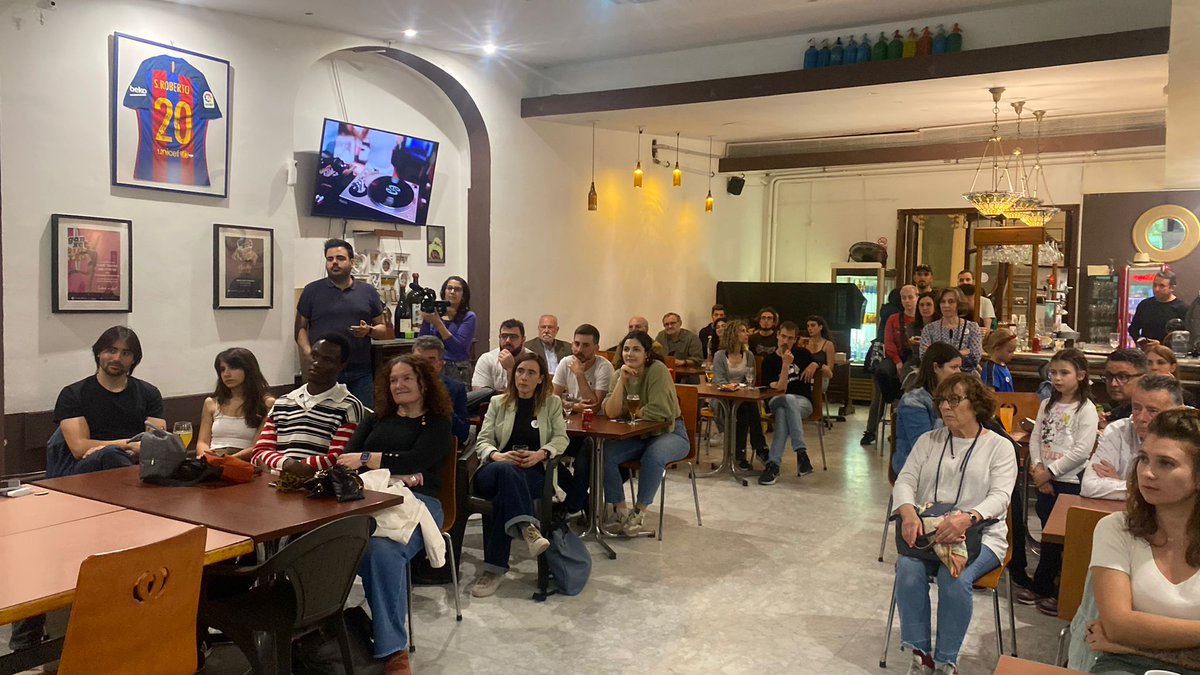 Un èxit també el 2on dia de #Pint24 a #Reus. Gràcies investigadores i investigadors per participar altruistament i explicar-nos la vostra recerca i ciutadans per venir a escoltar ciència als bars! <a href="/divulgaTGN/">Divulgació Científica al Camp de Tarragona</a> <a href="/reus_cat/">Ajuntament de Reus</a>