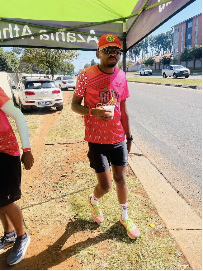 Midweek longish run🌚 Can @ComradesRace come already cause woow ziyakhala there by F2😭😭 anyway 24 days to go guys
#RunningWithTumiSole 
#IPaintedMyRun #TrapnLos 
#FetchYourBody2024