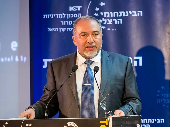 🗣️ İsrail'in eski Savunma Bakanı Avigdor Lieberman:

'Hamas ve Yahya Sinvar, Gazze Savaşı'nı tünellerde olmalarına rağmen Netanyahu'dan daha iyi yönetti.'