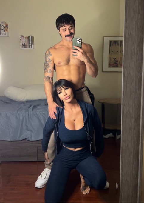 Coming soon - @Symonuncut https://t.co/NgTSvLeTgf<a class="tags" target="_blank" title="On Twitter" href="/?out=eyJ0eXAiOiJKV1QiLCJhbGciOiJIUzUxMiJ9.eyJpYXQiOjE3MjA3NzgxNjcsImlzcyI6InR3cG9ybnN0YXJzLmNvbSIsIm5iZiI6MTcyMDc3ODE2NywiZXhwIjoxNzUyMzE0MTY3LCJyZWRpcmVjdF91cmwiOiJodHRwczovL3R3aXR0ZXIuY29tL1N5bW9udW5jdXQifQ.g3jNsaFZXxU4_g5bZ5nCfK0T-UeAuFOmIRkjxRGiQBFraxn1OOKObYLxd8u3AAPhRLw_x2Vn7z-5uftdcXXvTw">@Symonuncut</a>