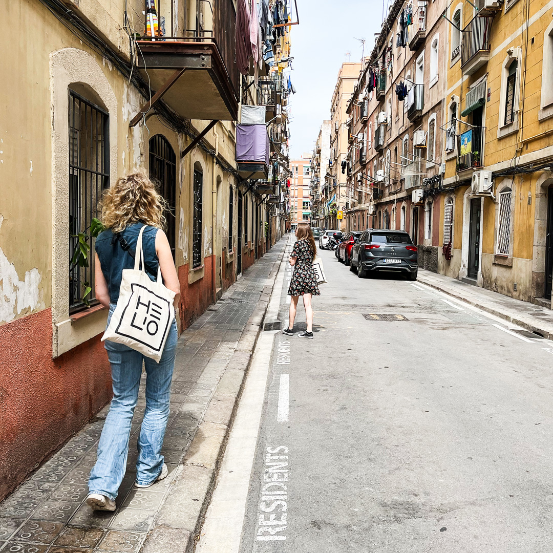 hmiproject's tweet image. Drei Tage voller Inspiration auf der Offf in Barcelona liegen hinter uns!  Mit Stars der Designszene wie Stefan Sagmeister und Eike König und dem großen Thema KI im Design. Der heimliche Hauptdarsteller war wie immer Barcelona! ☀️ #offfest #offfbarcelona