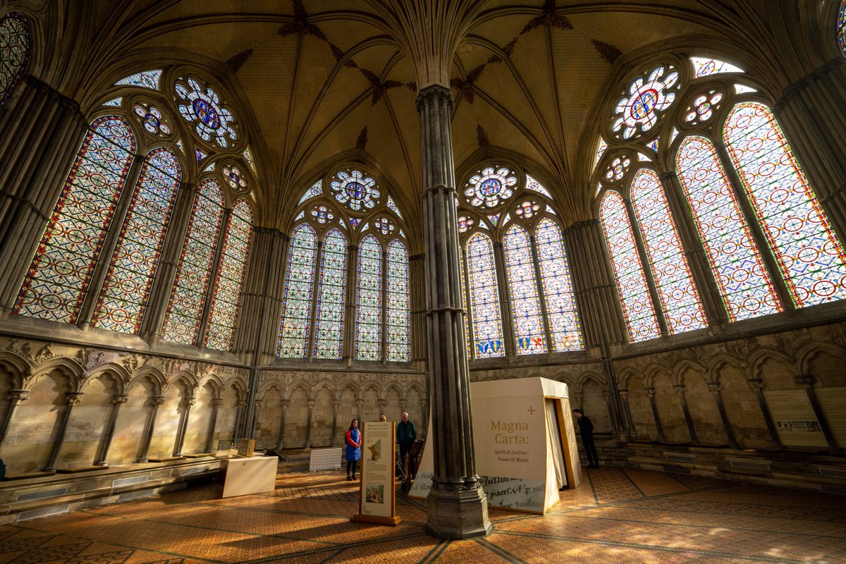 The Chapter House at Salisbury Cathedral is visited by people from all over the world🌍Home to one of only four surviving 1215 Magna Carta documents, visitors can experience being in this incredible space and see Magna Carta up close📜.

📷: Finnbarr Webster