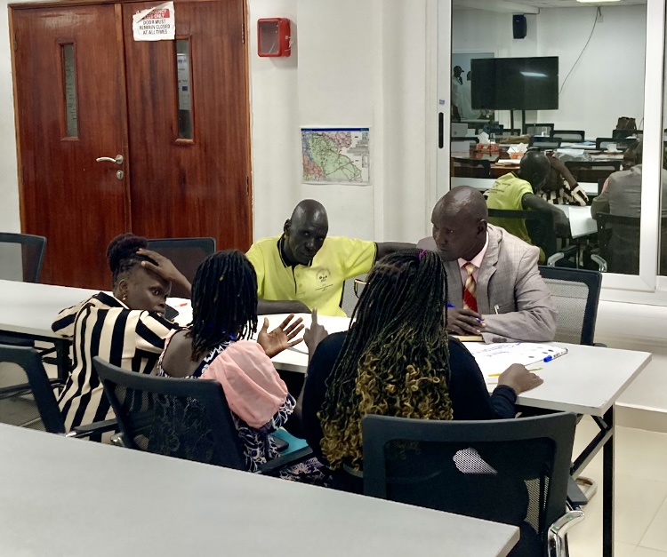Protection Cluster in South Sudan🇸🇸, together with GPC, held a training in Juba on Effective Reporting Techniques for partners 📷 Objectives incl strengthening reporting capacities on key #protection risks, needs & partner reponse, to enable actionable & targeted advocacy
