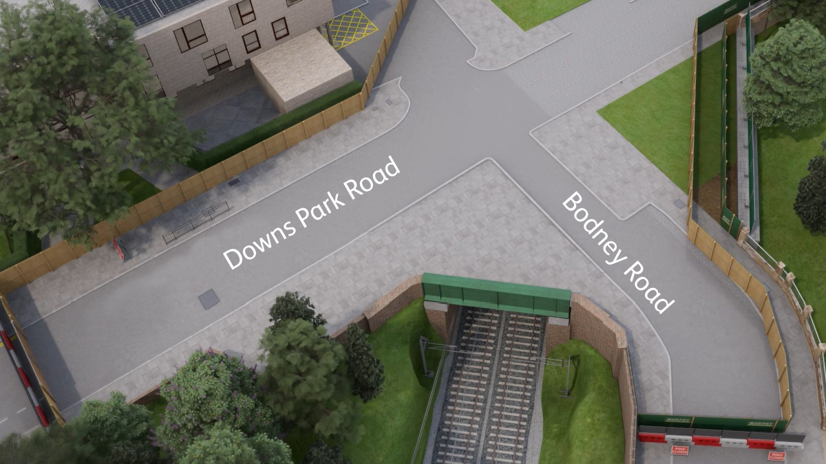 This summer we're replacing a deteriorating 150-year-old bridge in Hackney

A key phase will be between Saturday 20 July - Sunday 4 August

For these 16 days, no London Overground trains will run between Hackney Downs and Chingford, and @greateranglia will also be affected

1/2