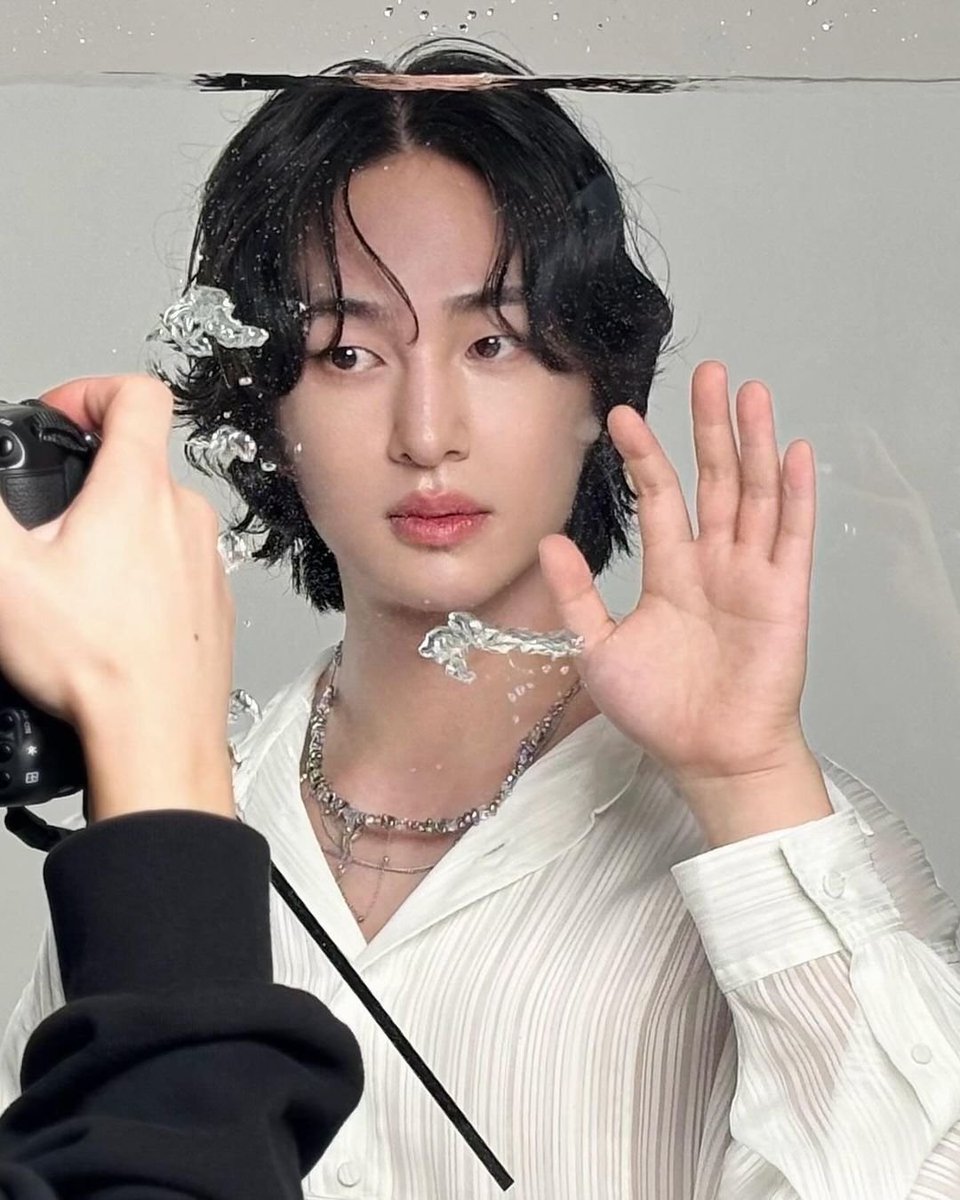 tokkiwol's tweet photo. Korea's deadliest revealed! π
@griffinenter @onew_griffin
#ONEW #μ¨μ
#SHINee #μ€μ΄λ
#γͺγ³γ¦ #μ€λ΄
#μ§κΈ° #Jinki
#μ΄μ§κΈ° #LeeJinKi
#SHINeeLeader
#BestKpopLeader
@SHINee
π· ONEW's IG post
^β½^ ππ°π https://t.co/w09dwRd7ec