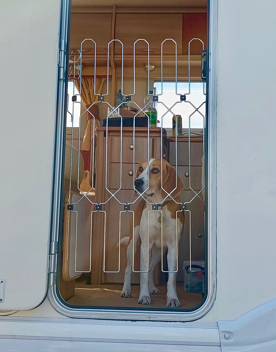 With many of us taking to the road in #motorhomes or #caravans, keeping your #dog from straying can be an issue

@dog_g8 offers the perfect solution, providing your dog with much-needed visitability and ventilation

dotty4paws.co.uk/product/dog-g8…

#Earlybiz