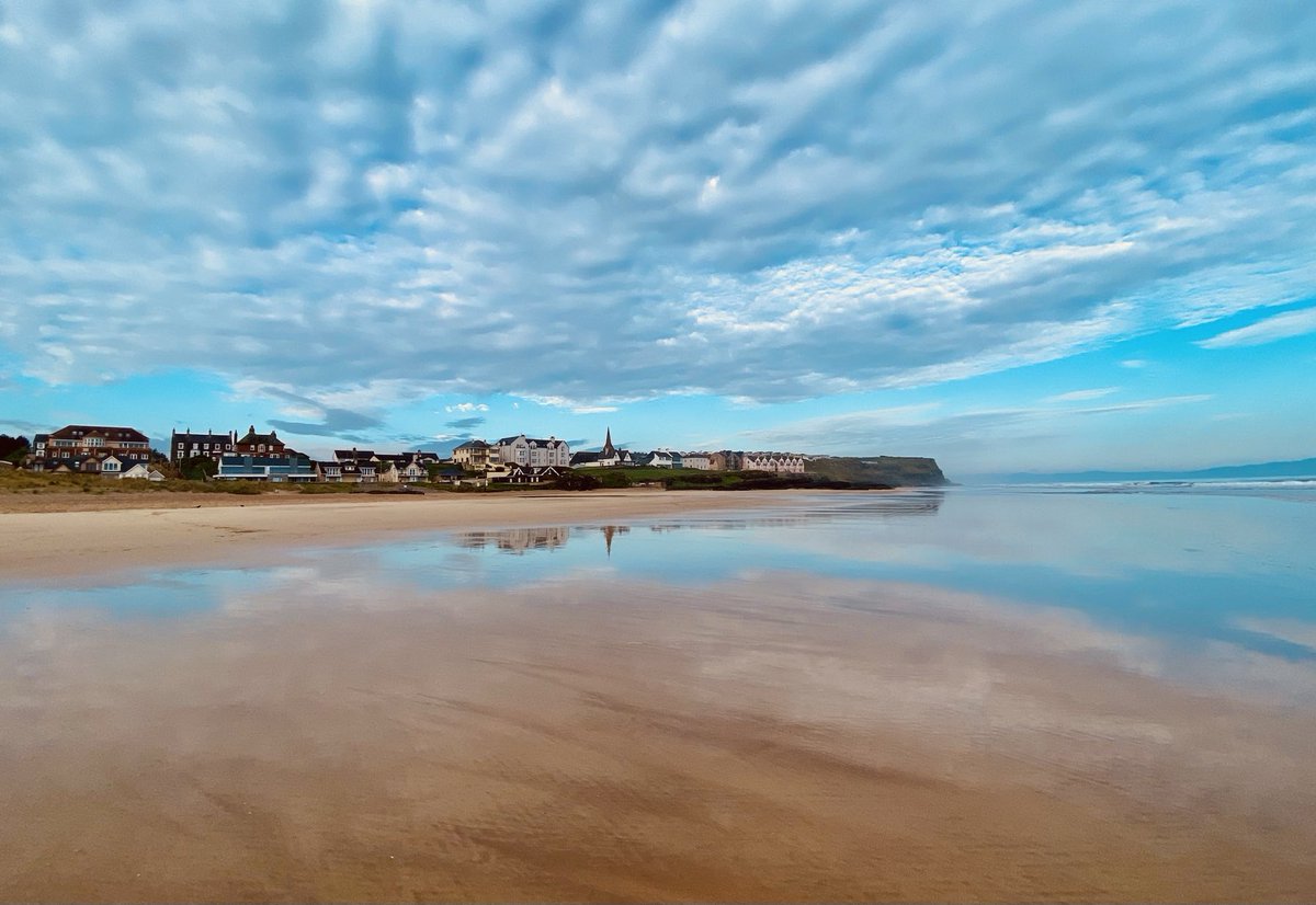 Low cloud, little breeze, mild and calm #Castlerock