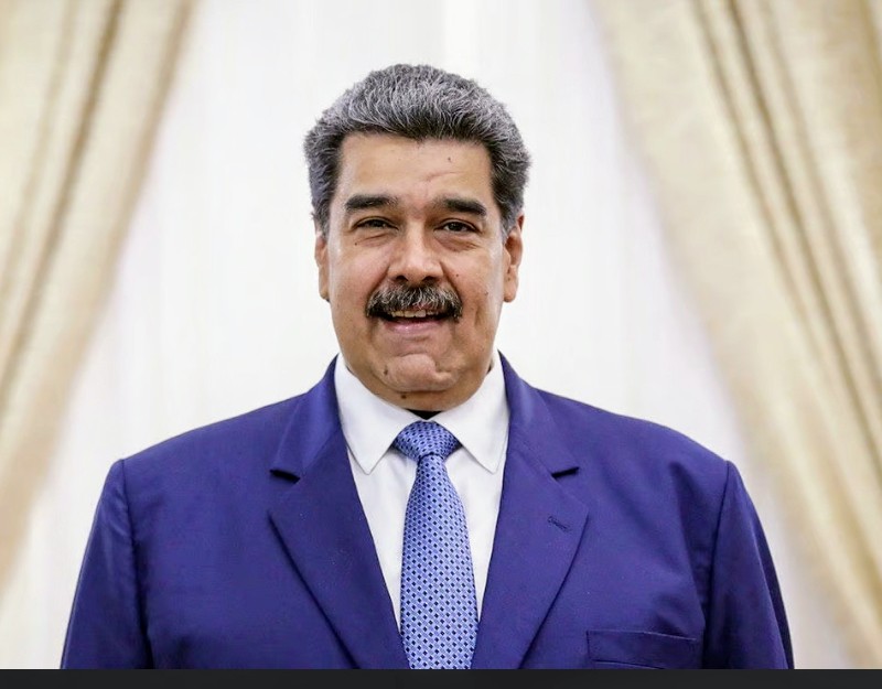 🇻🇪Präsident MADURO wettert gegen die Rolle der🇪🇺in der 🌍- Politik,da 'die regierenden Eliten hirnlos sind. Das ist die schlimmste politische Führung seit den letzten 100 Jahren. In der🇪🇺ist das Schlimmste an der Macht'.

Seine Hoffnung ist🇫🇷Jugend,die keinen Krieg gegen 🇷🇺will‼️