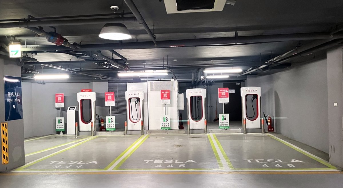 New Tesla Supercharger: New Taipei - Linkou Four Points by Sheraton, Taiwan (4 stalls) tesla.com/findus?locatio…