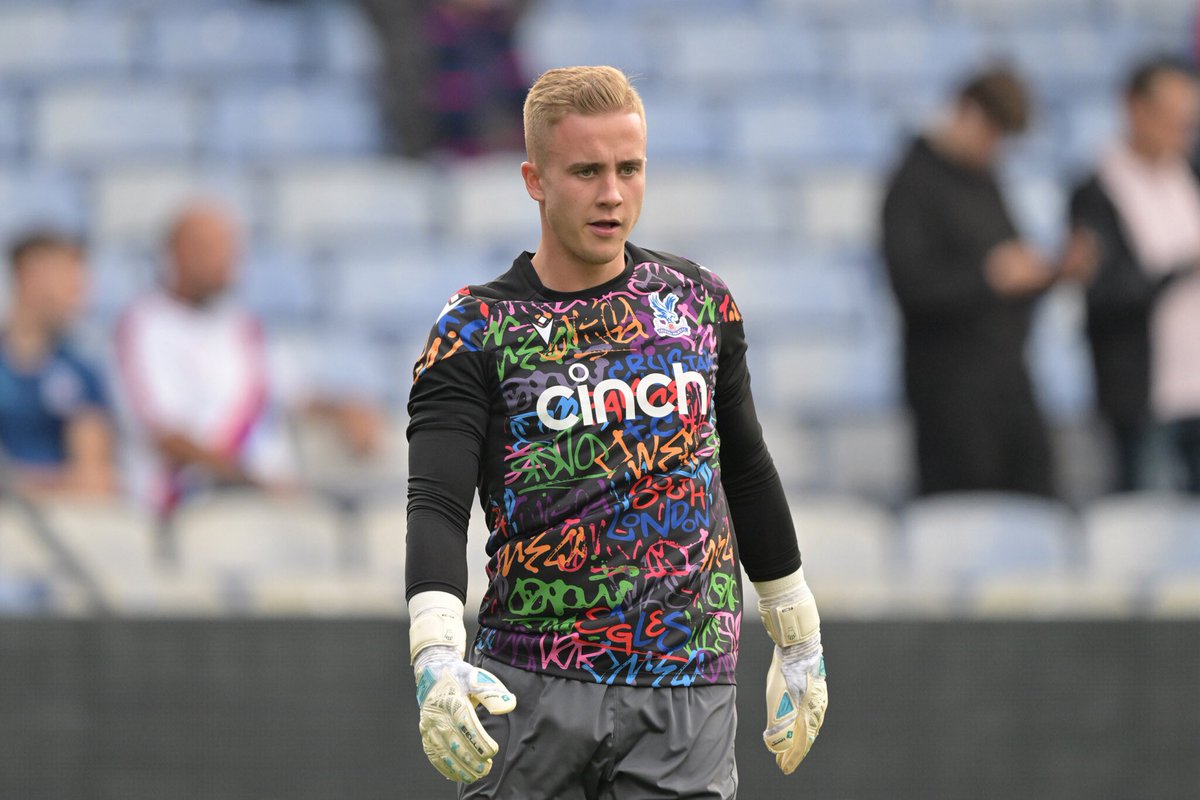 PalaceReport's tweet image. 🧤 Whitworth on Speroni: 

“He’s a massive club legend. He played so many games consistently for the club.

He’s the type of style of goalie I am as well. I have looked up to him ever since I started watching him when I was eight or nine.”

@EdmundBrack 

#CPFC