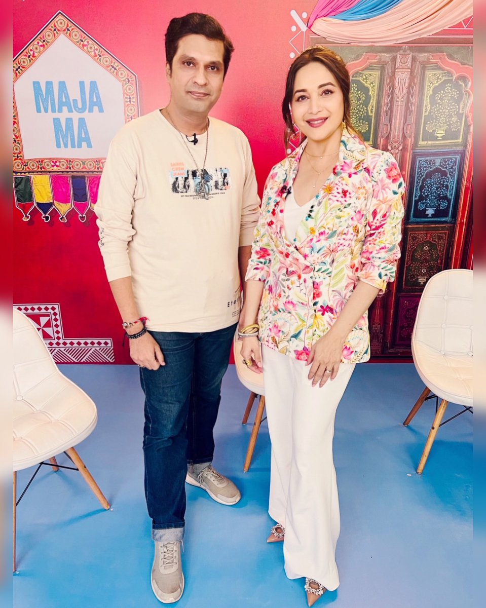 Birthday wishes to my all time favourite actress - The gorgeous #MadhuriDixit Thanks for all the Dhak Dhak & Oohu Oohu 😍 RJ #DivyaSolgama @MadhuriDixit