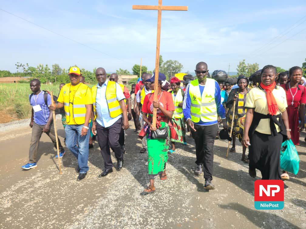 PHOTOS: Pilgrims from Nebbi Diocese have started a 438-kilo-meter journey to Namugongo for the Martyrs' Day Celebrations. 

This year's theme is 'For Me and My Family Shall Serve the Lord.' 

📸 @mara_malaika

#NBSUpdates