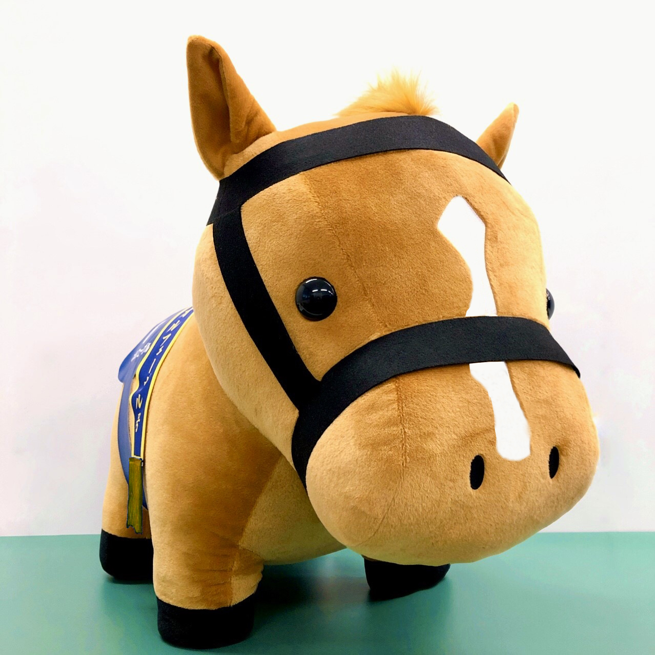 サラブレッドコレクションMEGA BIGぬいぐるみキタサンブラック