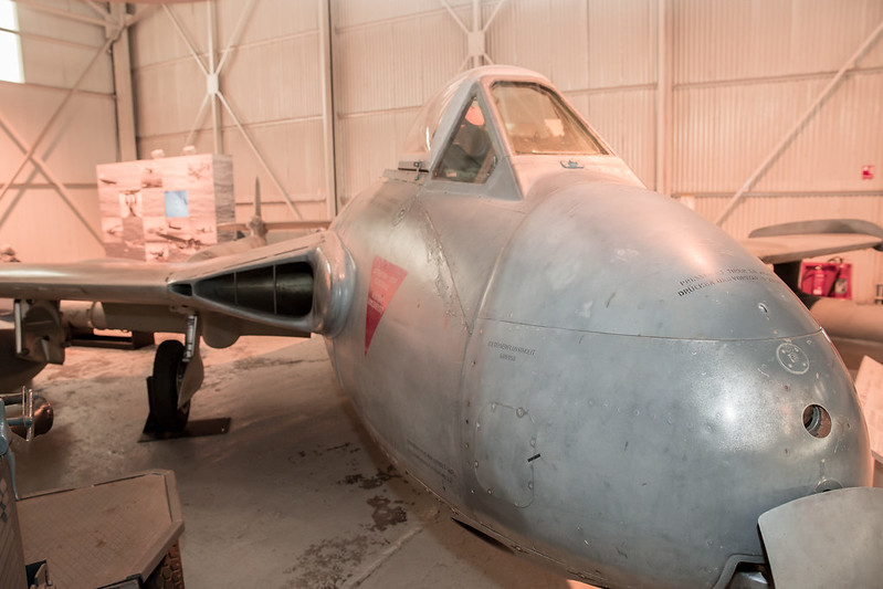 De Havilland DH112 Venom FB4 #photography #aircraft #airplanes #avgeek #aviation #cosford #museums #planes #raf #rafmuseum #royalairforce #travel #unitedkingdom #highlight (Flickr 28.06.2016) flickr.com/photos/7489441…