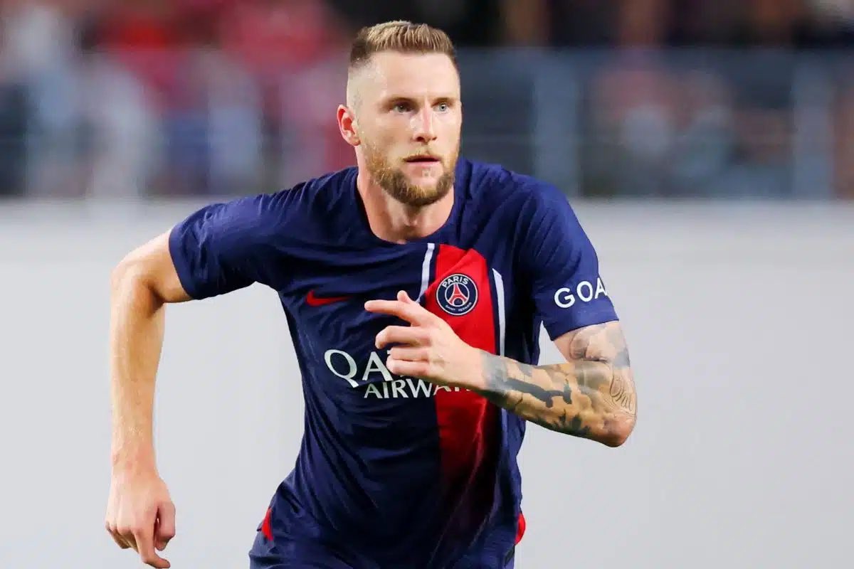 🚨Milan Skriniar 🇸🇰 n’a pas convaincu Luis Enrique en raison notamment de son style de jeu qui ne colle pas. Cependant, dans l’entourage du slovaque on ne s’imagine pas quitter le club cet été, du moins aucun message en ce sens n’a, pour le moment, été transmis. (L’EQUIPE)