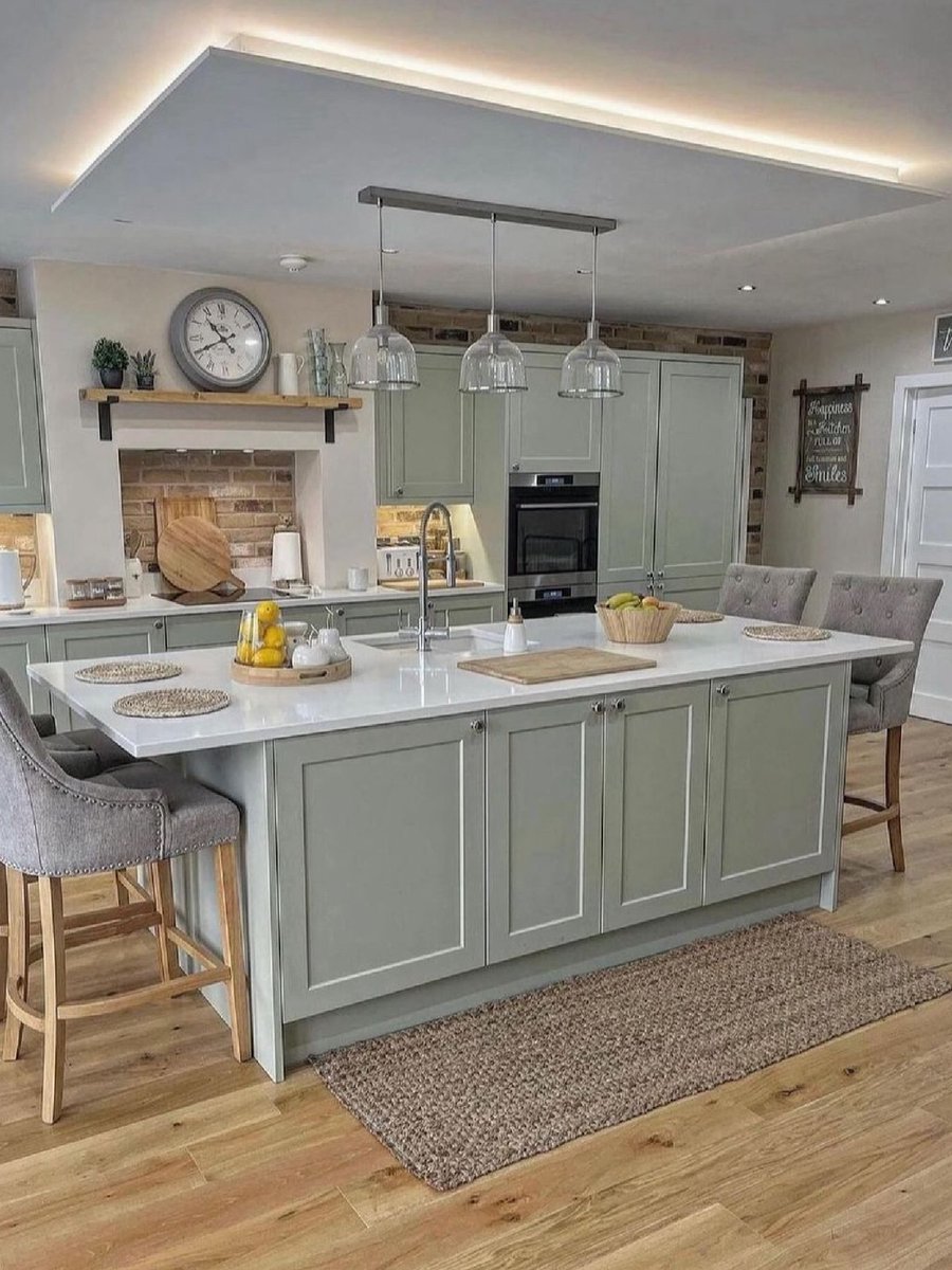 We spy a little helper in this heavenly Infinity Plus Shaker Chelsea kitchen in Sage Green Matt 🐶 📸 IG:home_sweet_morris_home #WrenKitchens #SageGreenKitchen #KitchenRenovation #ShakerKitchen #HomeRenovation #KitchenDesign #KitchenInspo