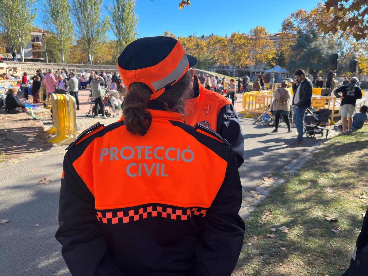 Vols fer voluntariat amb #ProteccioCivil del teu municipi? 📲 Consulta què és el voluntariat de Protecció Civil, en què consisteix i com formar-hi part a gen.cat/3UAEO55