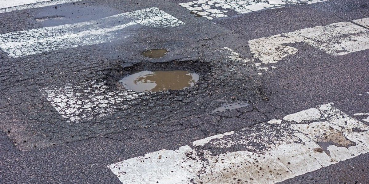 Claiming compensation for an injury caused by a pothole 👀 Read this article by Personal Injury Solicitor, Sarah Sadler, to find out more buff.ly/4bawXlO #pothole #potholeinjury #personalinjury #seriousinjury #seriousinjuries #personalinjuryclaim #personalinjurylawyer