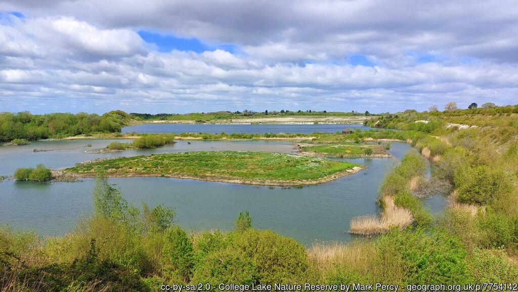 Picture of the Day from #Buckinghamshire, April #naturereserve #CollegeLake #wildlife #Marsworth #lake #Tring geograph.org.uk/p/7754142 by Mark Percy