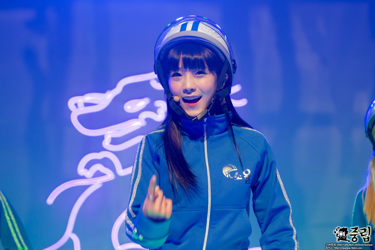 CrayonPopRanger's tweet photo. Happy birthday, Soyul! 
Yong Pop!! :D
#크레용팝 #CrayonPop #소율 #Soyul #HappyBirthdayToSoyul2024 #HappySoyulDay https://t.co/QxwHPcGAOK