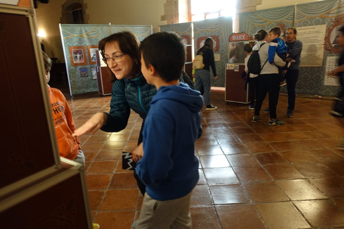 Hasta el día 20 de mayo se puede visitar el Gran espectáculo eléctrico en la Sala de exposiciones del Ayuntamiento de Cantavieja (Teruel)