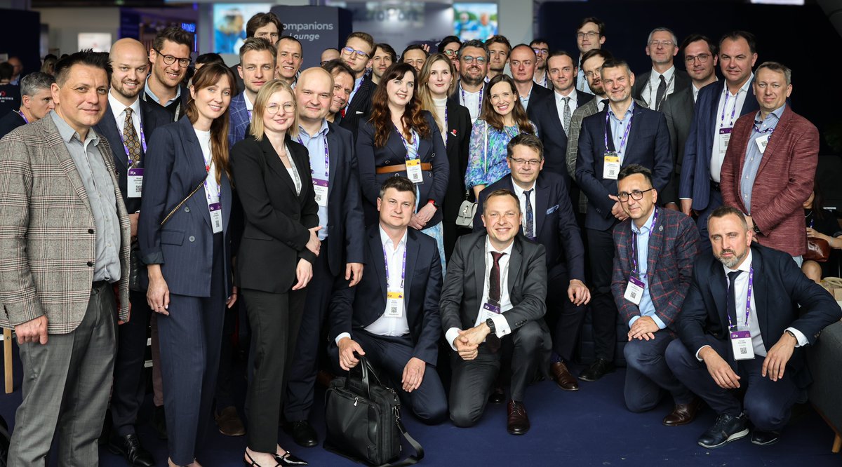 Radoslaw Parma (@parma) on Twitter photo 🇵🇱Polish Heart Teams at #EuroPCR2024 in Paris🔥
It is a wonderful feeling to see dedication, energy and passions of so many friends staying #together!
Thank you to <a href="/PCRonline/">PCRonline 🫀</a> <a href="/group_europa/">Europa Group</a> for your precious support and <a href="/aisnptk/">AISN PTK</a> & #THT Group for cooperation in boosting 🇵🇱🇪🇺 IC 🇵🇱Polish Heart Teams at #EuroPCR2024 in Paris🔥
It is a wonderful feeling to see dedication, energy and passions of so many friends staying #together!
Thank you to <a href="/PCRonline/">PCRonline 🫀</a> <a href="/group_europa/">Europa Group</a> for your precious support and <a href="/aisnptk/">AISN PTK</a> & #THT Group for cooperation in boosting 🇵🇱🇪🇺 IC