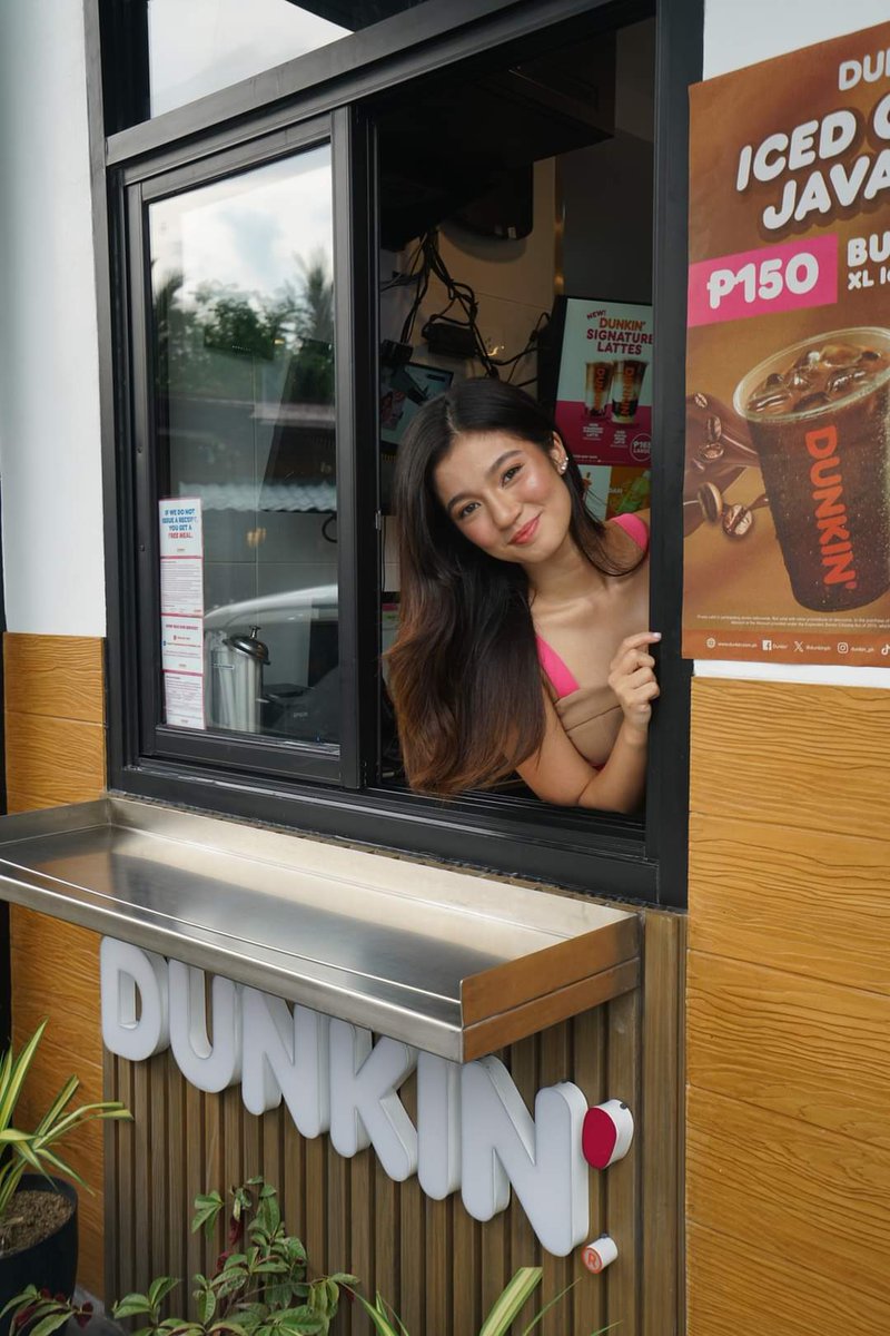 Let's take a look back on Dunkin' Iced Choco Java Day with @bellemariano02! 🤎 #BelleMarianoDunkinPH #DunkinPHChocoJava