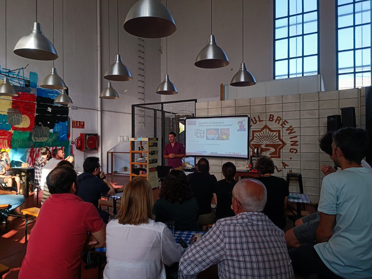 🟣 IBiS con la sociedad |

Ayer escuchamos a <a href="/GrkGC/">Gorka Gomez Ciriza</a> en el Festival #PintOfScience, que acaba esta tarde. Están siendo 3 días de charlas divulgativas en bares de Sevilla. 🍺

Hoy veremos a <a href="/SMunozGalvan/">Sandra Muñoz-Galván</a>, <a href="/FGH_Lab/">Fernando Gomez-Herreros Lab</a> y otros 6 científicos🔝 pintofscience.es/events/sevilla

#Pint24ES #PINT24SE